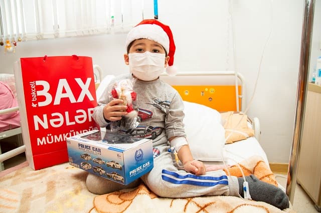 Bakcell və “ASAN Məktub” leykemiyadan əziyyət çəkən uşaqlar üçün bayram şənliyi təşkil edib