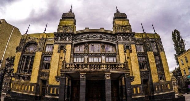 Azərbaycan, Rusiya və Gürcüstandan olan aktyorlar eyni səhnəni paylaşacaq