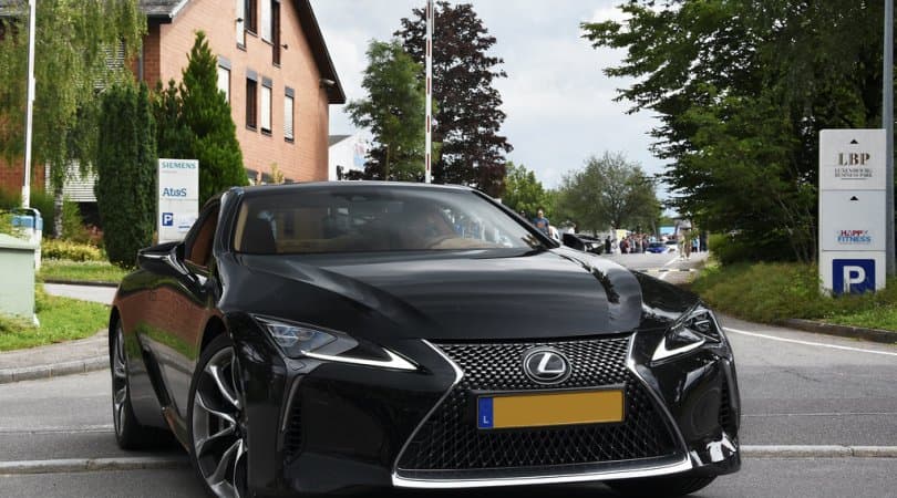Lexus LC 500 Convertible kabrioletinin xüsusi versiyası hərracda satılacaq