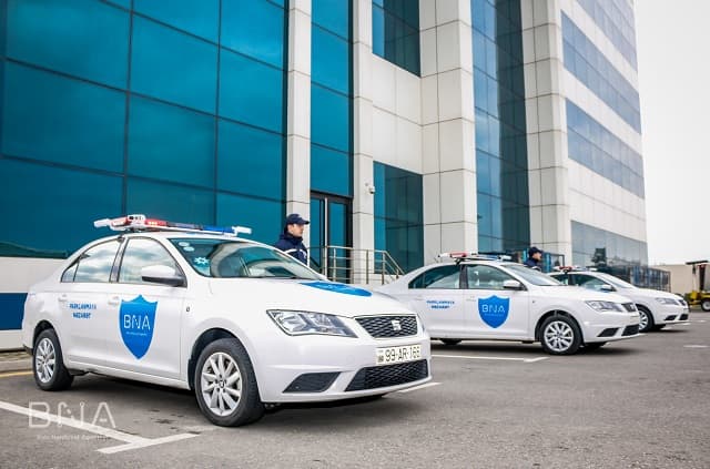 Bakı Nəqliyyat Agentliyi qanunsuz parklanmaya nəzarəti xüsusi avtomobillərlə edəcək – FOTOLAR