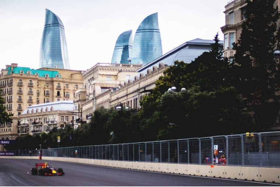 “Formula-1”ə tələbat çox olarsa, yeni biletlər satışa çıxarılacaq