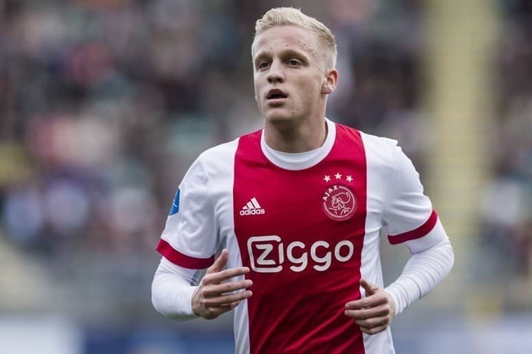 "Real" Donni van de Bekin transferini razılaşdırıb