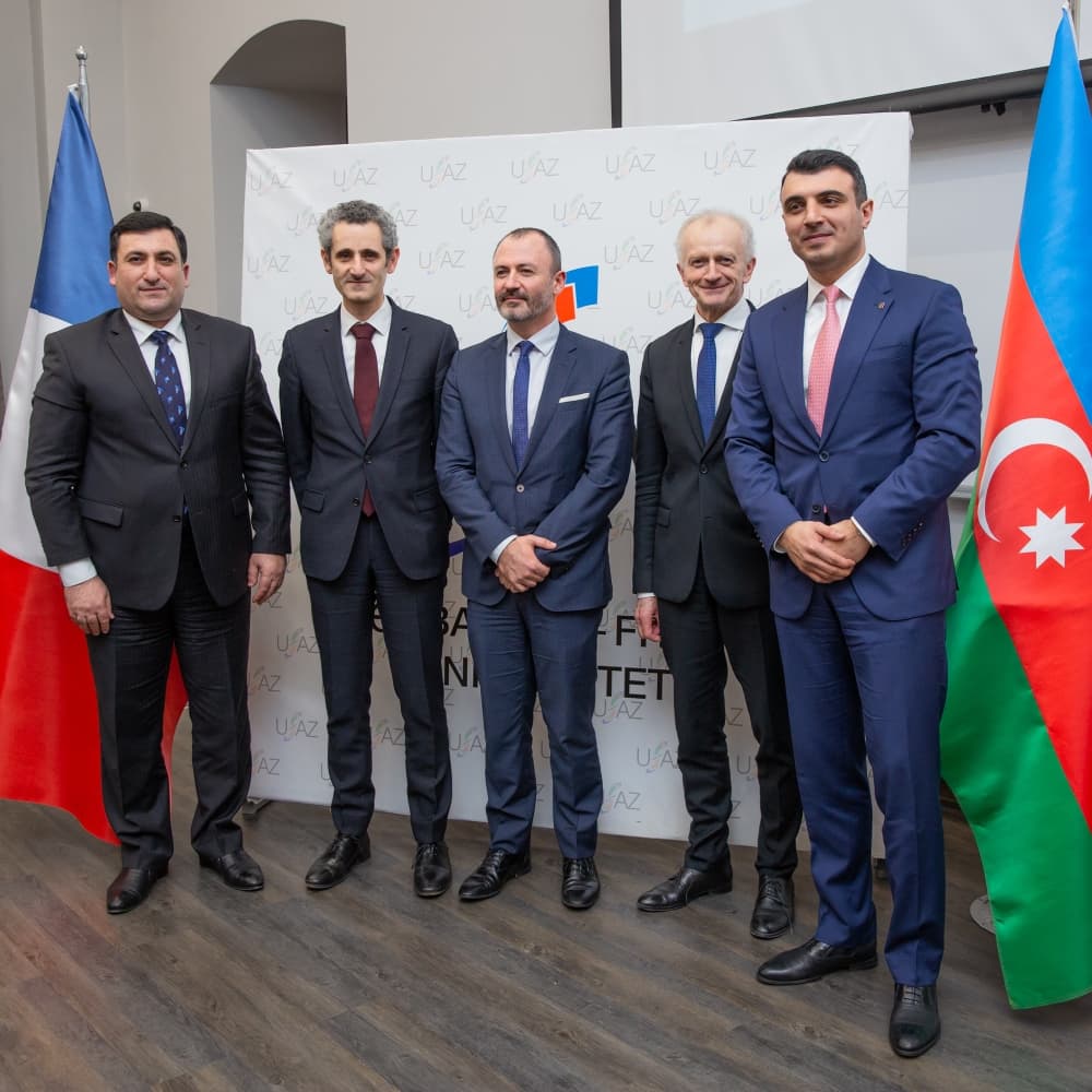 PAŞA Bank Azərbaycan-Fransız Universiteti ilə Anlaşma Memorandumunu imzaladı