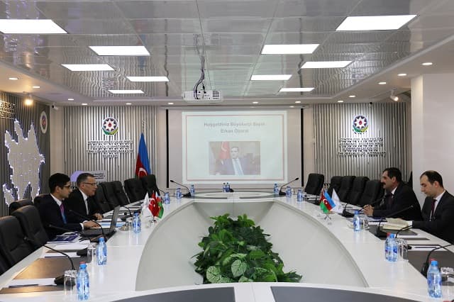 Vüsal Qasımlı Türkiyənin Azərbaycandakı səfiri Erkan Özoralı qəbul edib