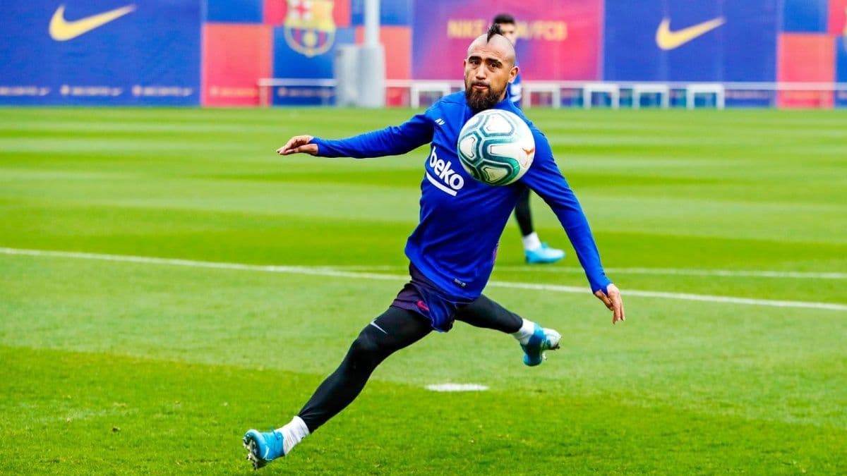 "Barselona"nın baş məşqçisi futbolçunun komandadan ayrılmasını istəməyib