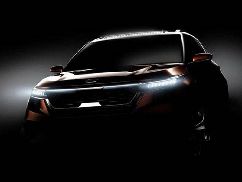 Kia yeni yığcam krossoverin adını qeydə alıb