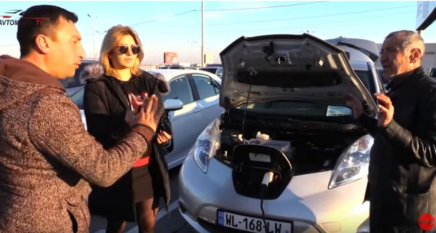 Gömrük Rüsumu 48 Manat olan AVTOMOBİL