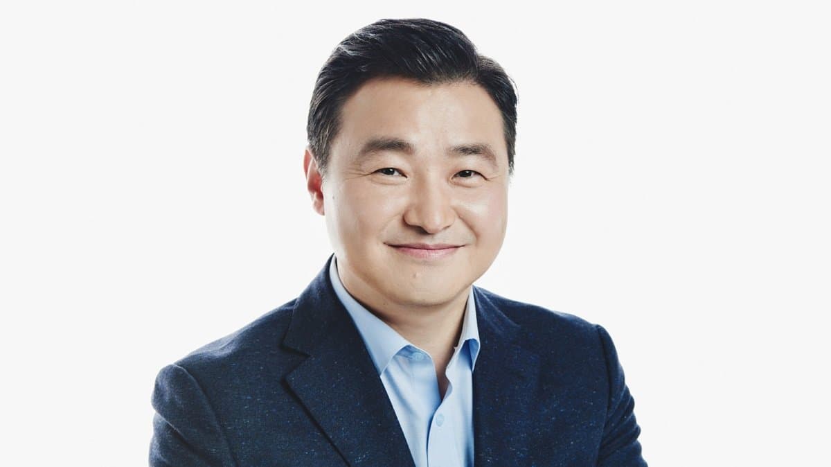 Samsung-un mobil şöbəsinə yeni rəhbər təyin edildi