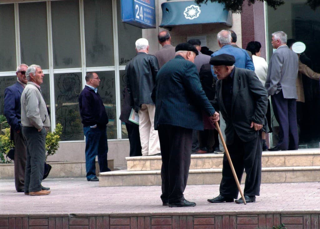 Azərbaycanda pensiyaçıların SAYI AÇIQLANIB