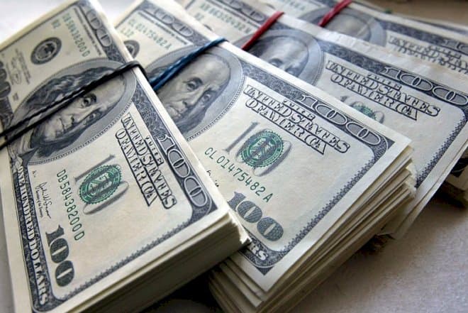 Dolların sabaha olan rəsmi məzənnəsi açıqlandı