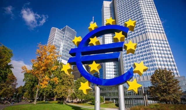 Avropa Mərkəzi Bankı uçot dərəcəsini sabit saxlayıb