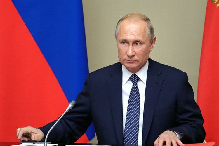 Vladimir Putin özünə iki yeni köməkçi təyin edib