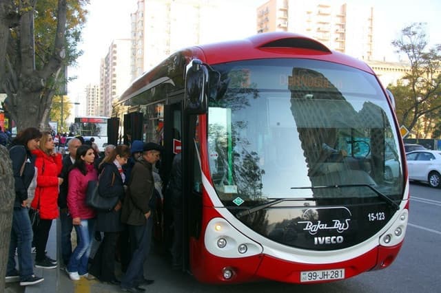 Bakıda daha üç müntəzəm marşrut xətti kart sisteminə keçir