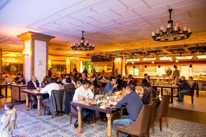 Azərbaycanda əhalinin restoranlara – NƏ QƏDƏR PUL XƏRCLƏDİYİ AÇIQLANIB