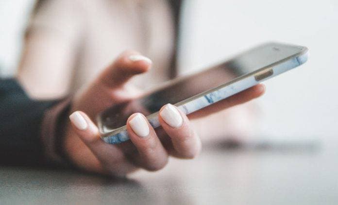 Vəzifəli şəxslərin telefonla məxfi danışıq qaydaları müəyyənləşib