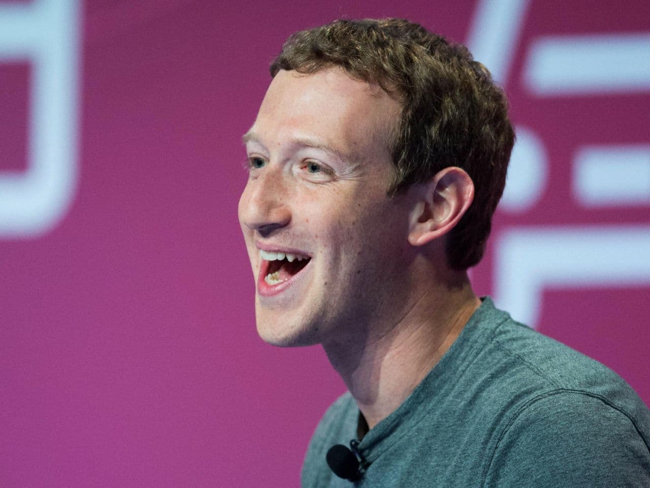Mark Zuckerberg-in Facebook şirkəti nə qədər qazandı?: Bazar dəyəri açıqlandı