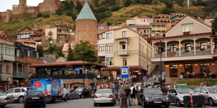 Gürcüstanda 1400-dən çox Azərbaycan vətəndaşı çalışır