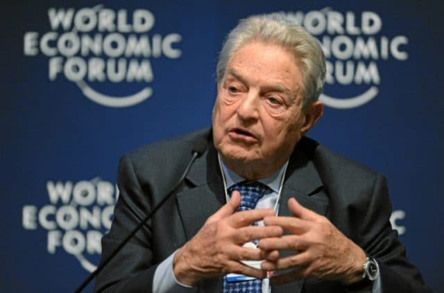 Milyarder: “Tramp seçkiləri qazanır, Zuckerberg isə bundan pul güdür”