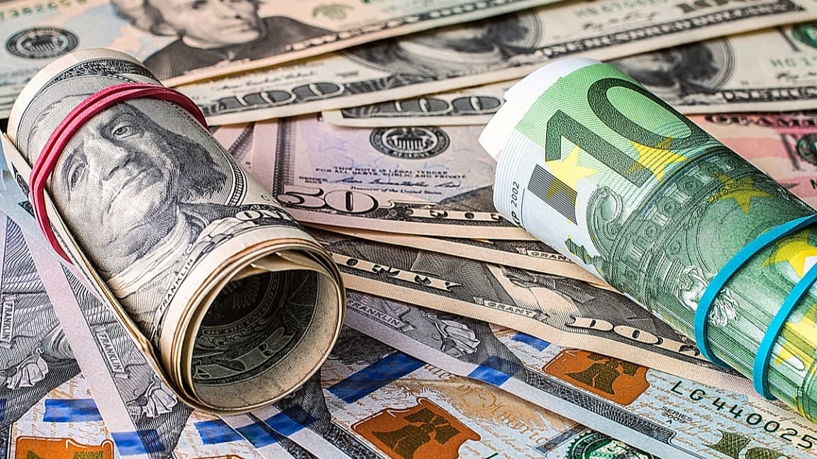 Dolların sabaha olan rəsmi məzənnəsi açıqlandı