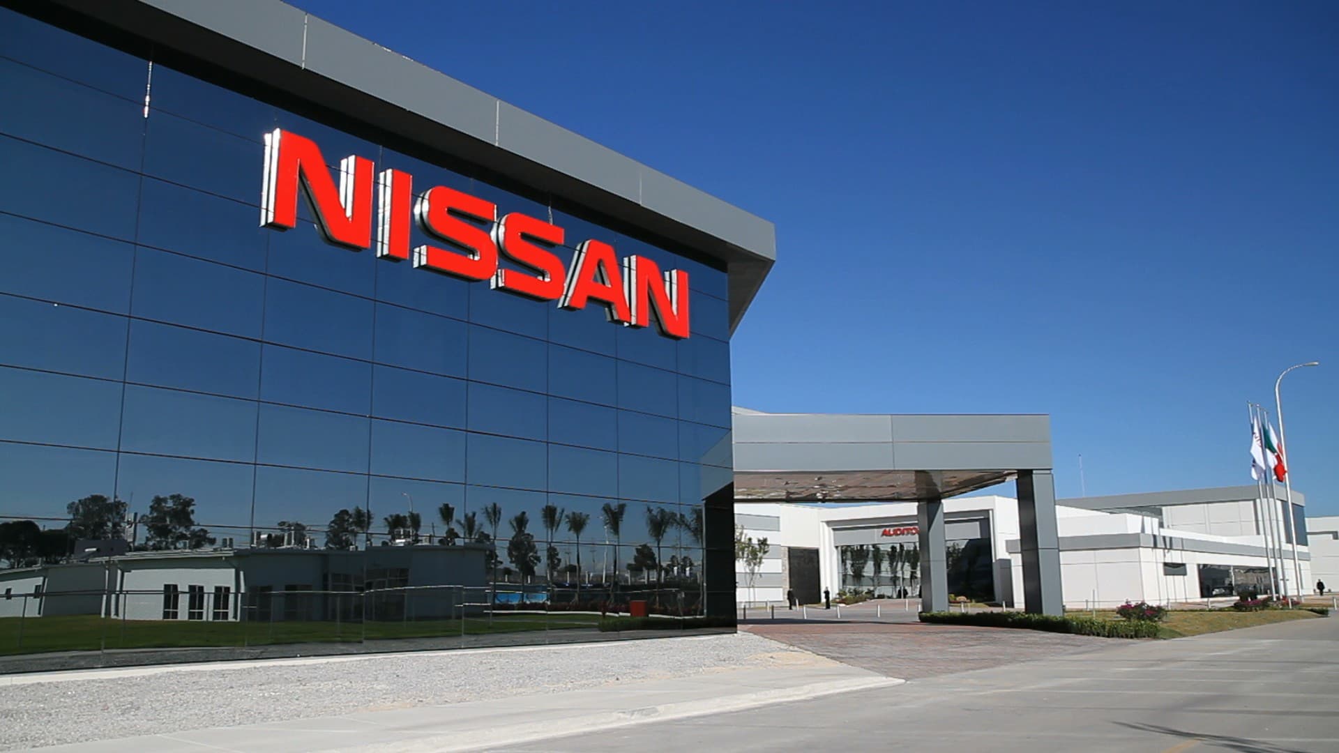 “Nissan” koronavirusa görə Çində 4 müəssisəsini işə salmadı