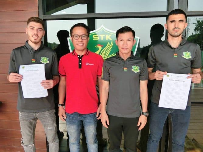 Azərbaycanın iki futbolçusu Tailand klubu ilə müqavilə imzalayıb