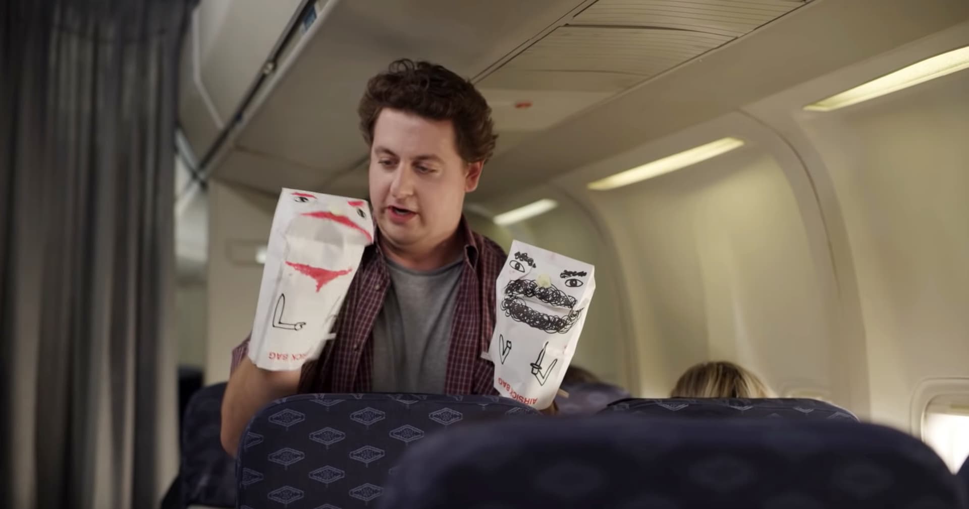 American Airlines təyyarədə internet aclığının dəhşətləri haqqında reklam çarxı çəkib – Video