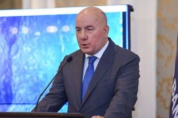 Elman Rüstəmov: “Banklarda likvidlik problemi yoxdur”