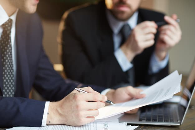 Müddətli əmək müqaviləsinin uzadılması prosesi necə icra olunur?