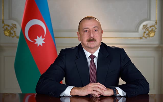 Dövlət Vergi Xidmətinin işçiləri təltif edildi - Siyahı