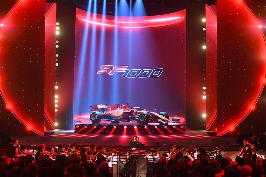 “Ferrari” yeni avtomobilini təqdim etdi - FOTOLAR