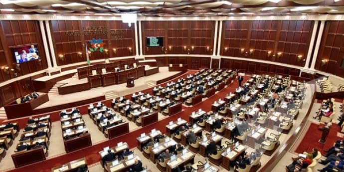 Azərbaycanda deputatlar bu qədər - MAAŞ ALACAQ