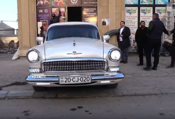 Azərbaycanda BMW bazasında yığılan avtomobil: Ev qiymətinə başa gəlib - VİDEO