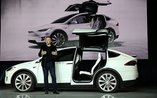 “Tesla” 15 min avtomobili geri çağırır