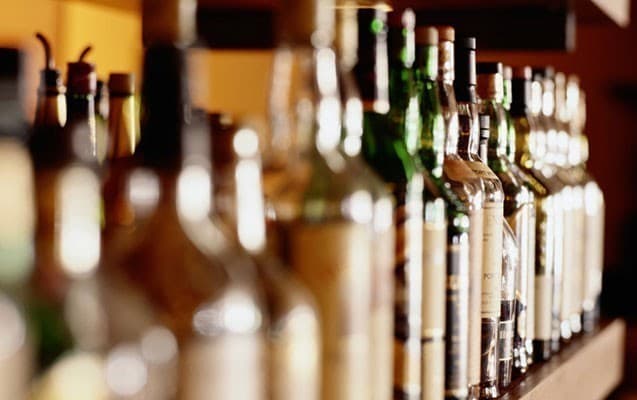 Azərbaycanda spirtli içki istehsal edən şirkət cərimələndi