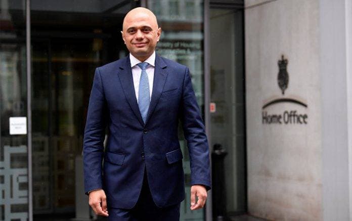 Böyük Britaniyanın maliyyə naziri istefa verdi