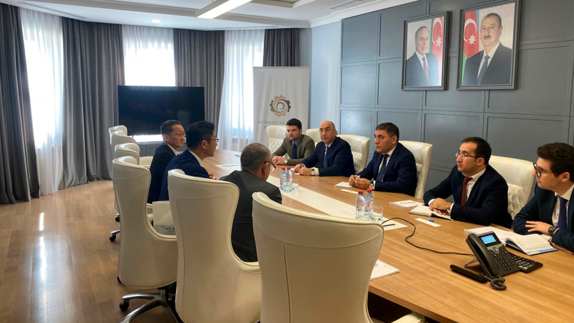 Tokioda "Azerbaijan Shop" adlı mərkəzi