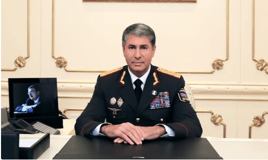 Vilayət Eyvazov şöbə rəisini İŞDƏN ÇIXARTDI