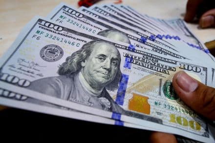 Dolların bu günə olan məzənnəsi