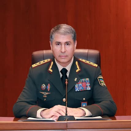 Vilayət Eyvazov baş mühəndisi rəis təyin etdi