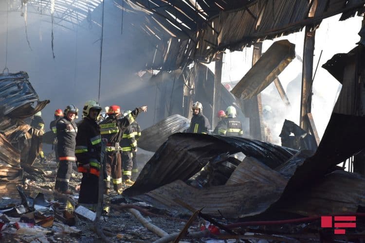 "Sədərək"dəki yanğında 8 nəfərə yardım göstərilib, bir nəfər xəstəxanaya aparılıb