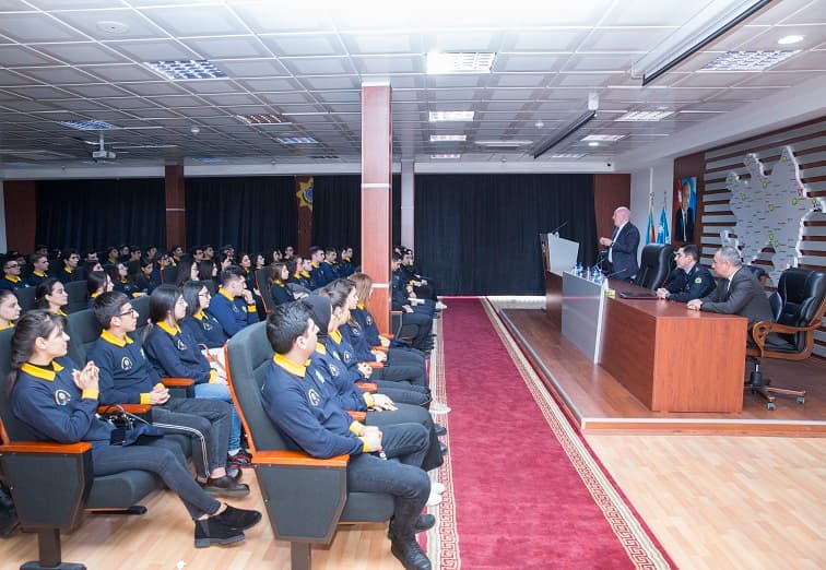 "Könüllü gömrükçü" dəstəsinin üzvləri ilə görüş