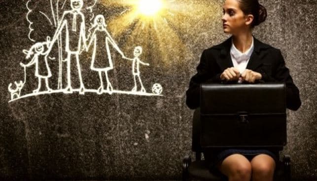 Sığorta bazarının araşdırması: Xanımlar daha çox nəyi seçir: Karyera, yoxsa ailə?