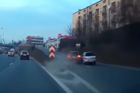 Avtomobil hamar, düz və təmiz yolda idarəetməni itirə bilər - SƏBƏB