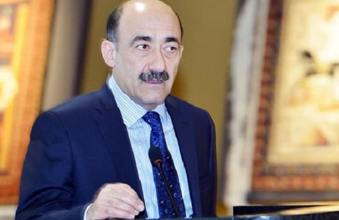 Əbülfəz Qarayev: "Ölkədə fəaliyyət göstərən muzeylərin nəzdində suvenir mağazalar yaradılacaq"
