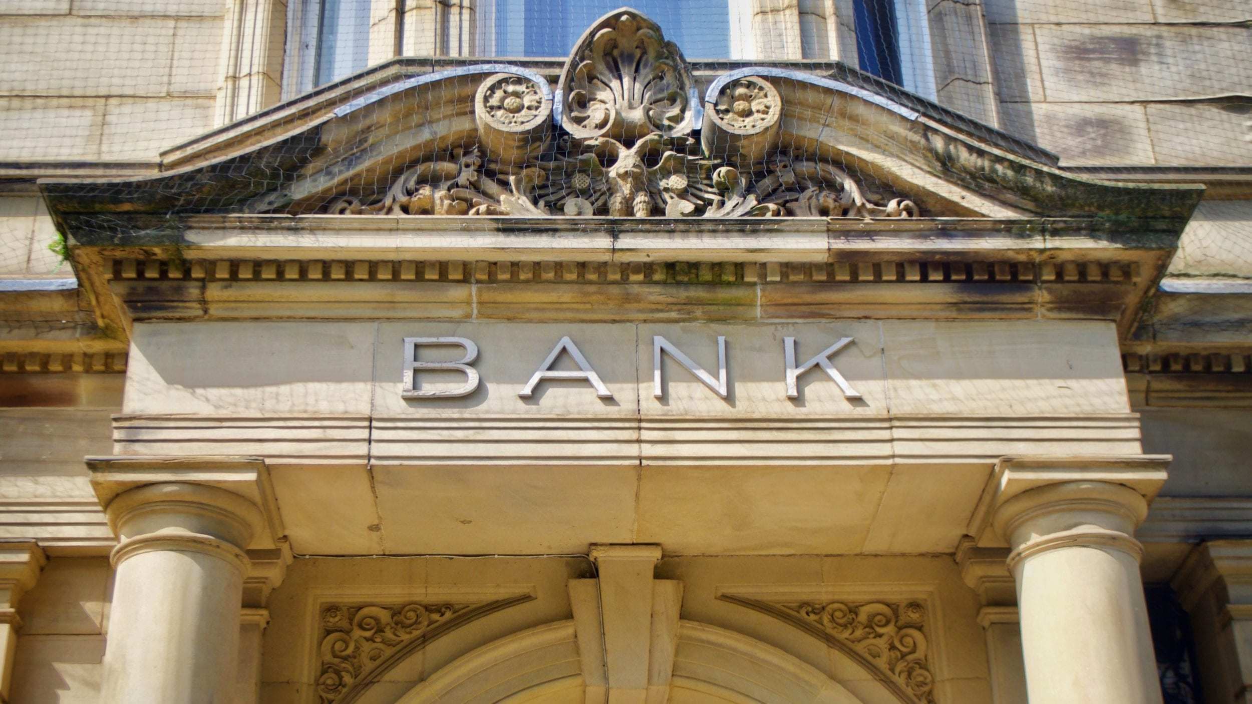Azərbaycanda 27 bank internetlə, 23 bank isə mobil telefonla xidmət göstərir