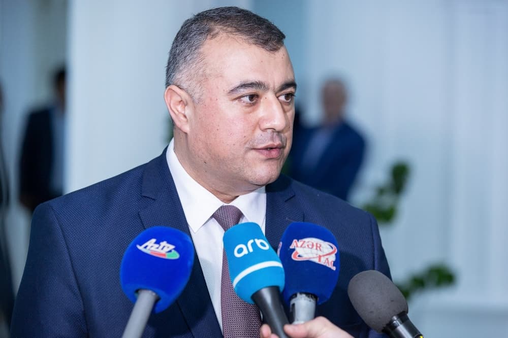 Vüqar Hüseynov:  Fermerlər Kapital Bank-ın filiallarına yaxınlaşaraq fermer kartlarını əldə edə bilər