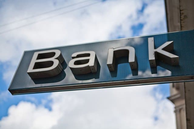 Martın 4-dən sonra Azərbaycan banklarında olan əmanətlərin taleyi necə olacaq?