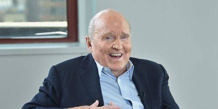 Dünyada ən böyük təzminat alan CEO dünyasını dəyişdi