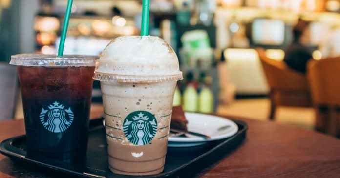 “Starbucks” fərdi fincanlardan istifadəni qadağan edir