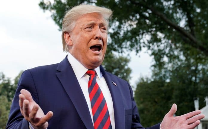 Donald Tramp: “Neftin qiymətini bunlar çökdürdü”